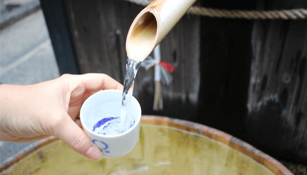 nguon-nuoc-nau-ruou-min_9c12ab3bd7d24aad975dbf435c13af5f_grande nguồn nước làm rượu sake