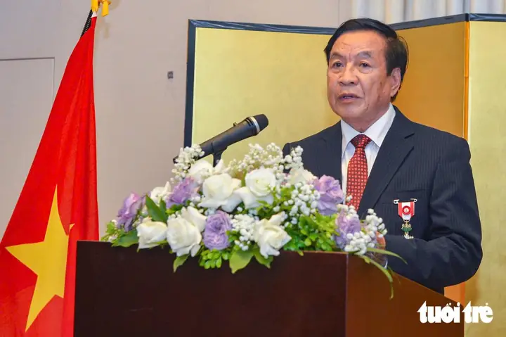 Áo Khoác Trong Tiếng Nhật