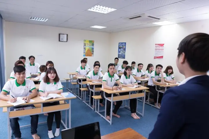 Các Câu Tiếng Nhật Thường Dùng Trong Lớp Học
