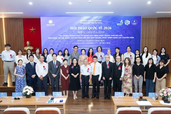 Các Môn Học Đại Học Trong Tiếng Nhật