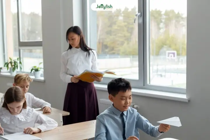 Chào Giáo Viên Bằng Tiếng Nhật