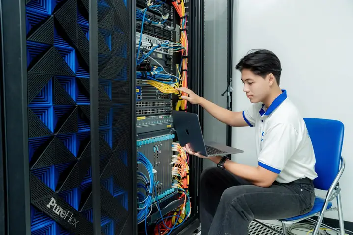 Công Nghệ Thông Tin Tiếng Nhật Là Gì