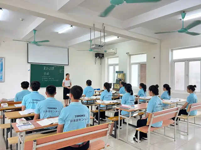 Quạt Tiếng Nhật