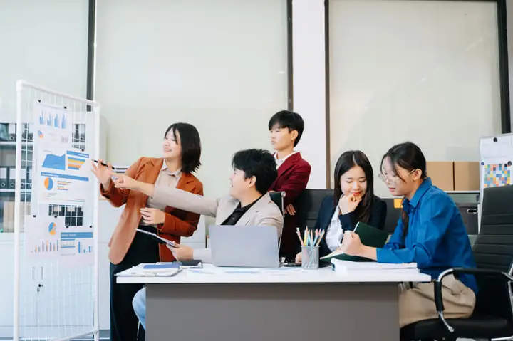 Tiếng Trung Hay Tiếng Nhật Dễ Hơn