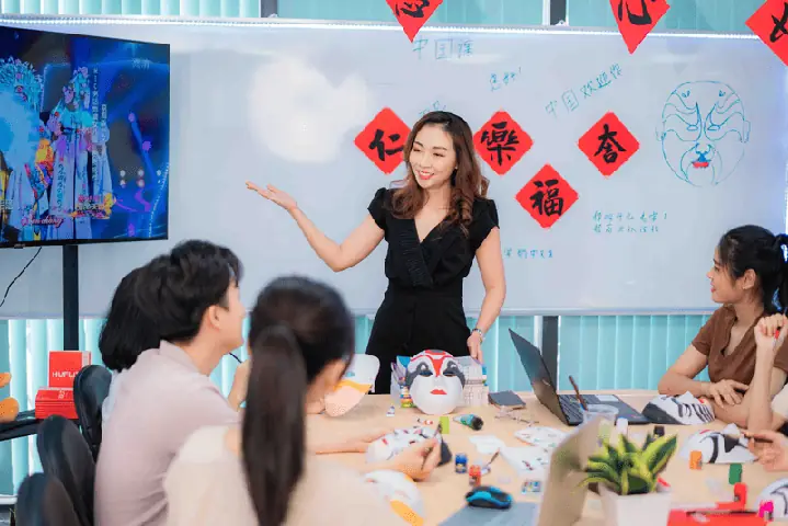 Tiếng Trung Hay Tiếng Nhật Dễ Hơn